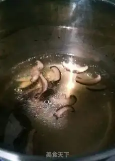 Make Eggball fan soup step 4