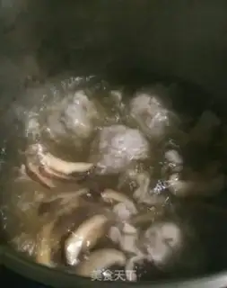 Make Eggball fan soup step 5