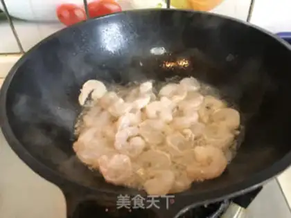 Make Mushrooms and shrimp step 3