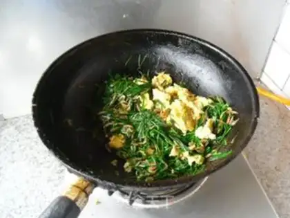 Make Eggs, shrimp, casserole step 9