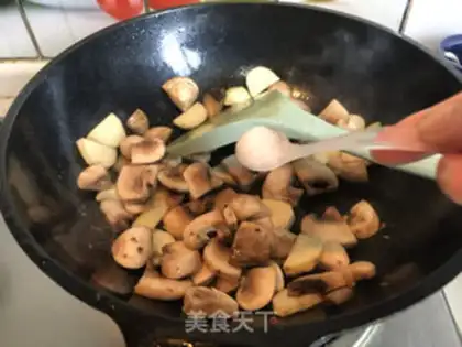 Make Mushrooms and shrimp step 6