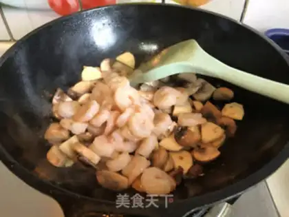 Make Mushrooms and shrimp step 7