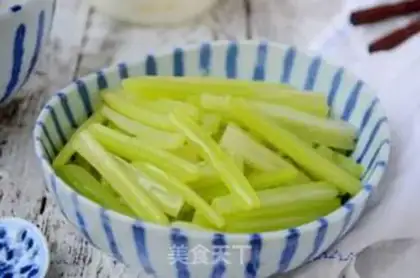 Make Clear the celery step 4