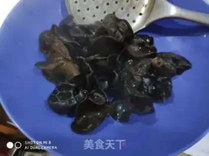 Make cucumbers with carrots step 1