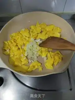Make cucumber-mucked eggs step 6