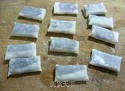 Make Coconut roll step 5