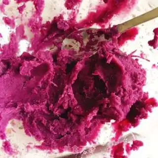 Make Purple banana rolls step 0