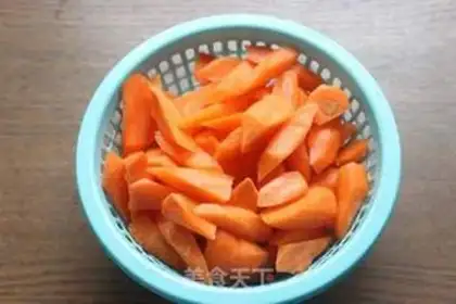 Make Fried carrots step 0