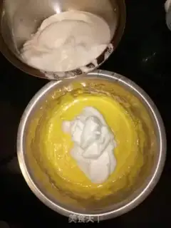 Make Creamless cake step 1