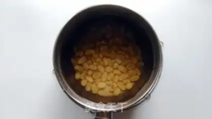 Make The raisins burn the little dots step 2