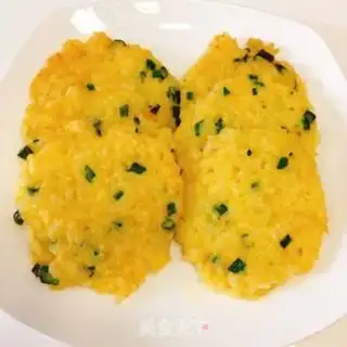 Make Onion egg rice cake step 5