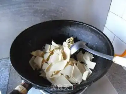 Make Dry tofu cucumber step 5