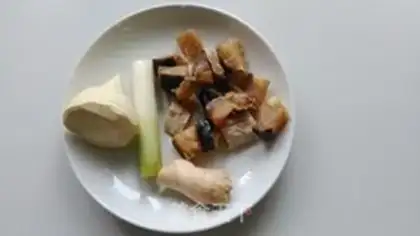 Make The winter burns salty fish step 0