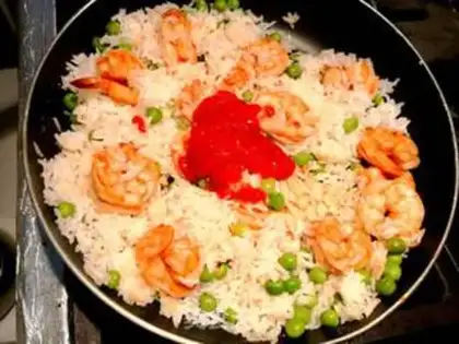 Make Cheese sauce, shrimp fried rice step 7