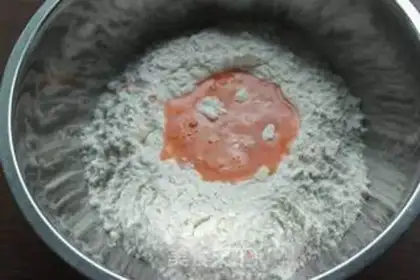 Make Carrot cleaver cut the buns step 1