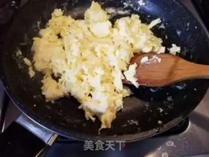 Make Egg shrimp fried tomatoes step 5