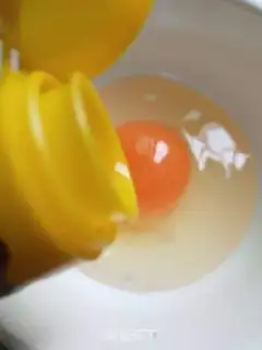 Make Egg spinach noodles step 0