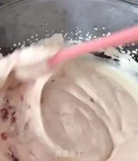 Make Strawberry Bomb Moose step 5