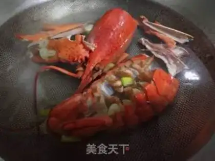 Make Lobster shell soup step 1