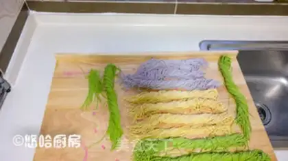 Make Color noodles step 7
