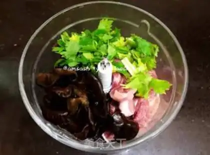 Make Three willow dumplings step 1