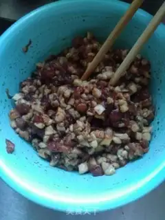 Make Puffy pork buns step 1