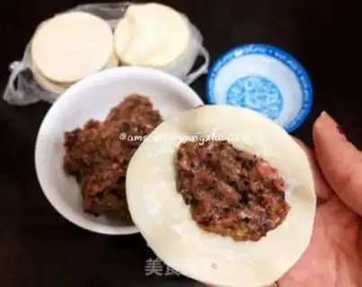 Make Three willow dumplings step 5