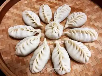 Make Three willow dumplings step 7