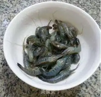 Make Crayfish with cabbage step 2