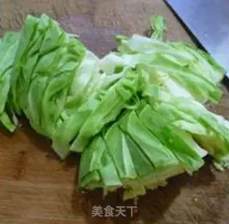 Make Crayfish with cabbage step 4