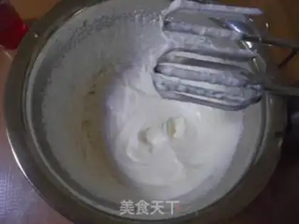 Make Easy strawberry ice cream step 1