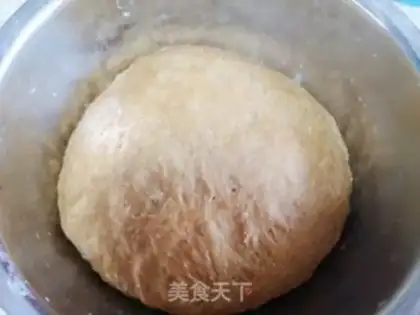 Make Red sugar red bean rolls step 2
