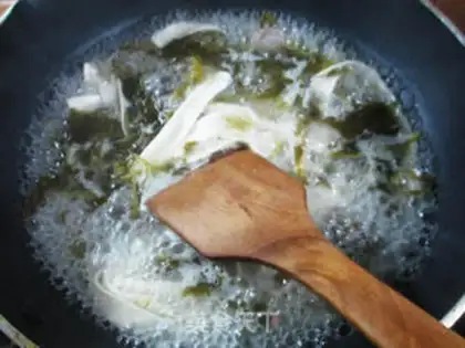 Make Sausage veggies with noodles step 5