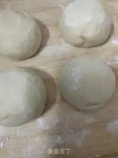 Make Red sugar donut buns step 4