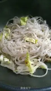 Make Pink fries and spicy cabbage step 3