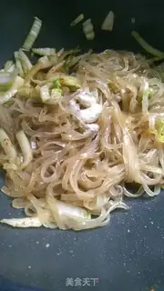 Make Pink fries and spicy cabbage step 5