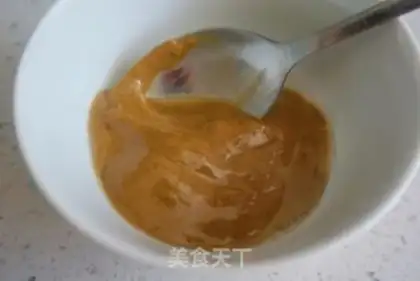 Make Sesame sauce and cucumber step 0
