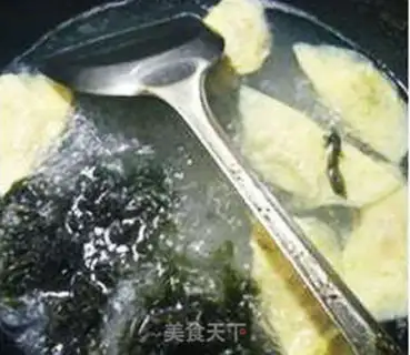Make Egg dumplings, fan soup step 6