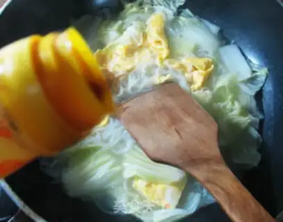 Make Duck and rice noodles step 8