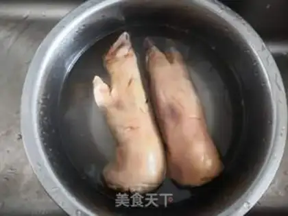 Make Roasted pig hoof step 0
