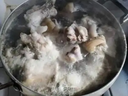Make Roasted pig hoof step 2