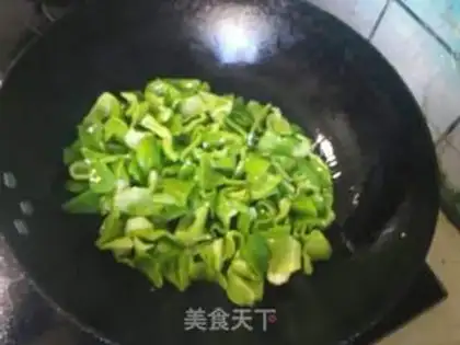 Make Hot, fried shrimp step 3
