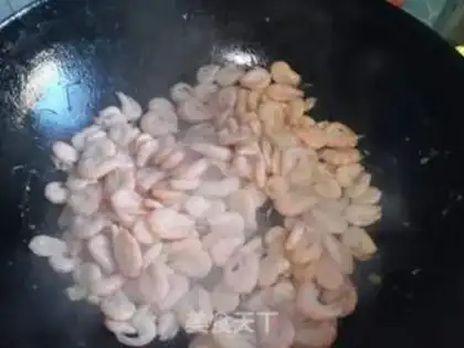 Make Hot, fried shrimp step 4