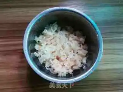 Make Silver-eared sweets from Weishan step 4