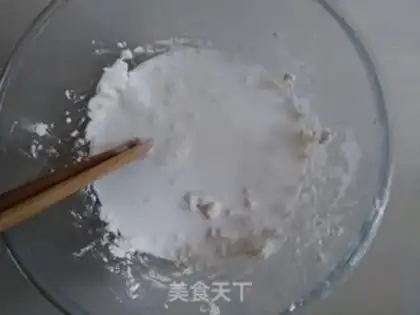 Make Red sugar coconut hooves step 4