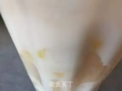 Make Banana apple shake step 2