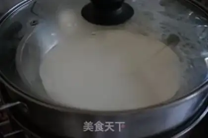 Make Red sugar coconut hooves step 9
