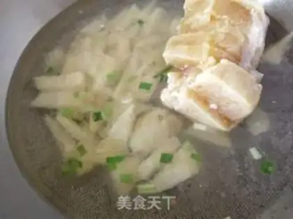 Make Poll-cup potatoes, tofu soup step 4