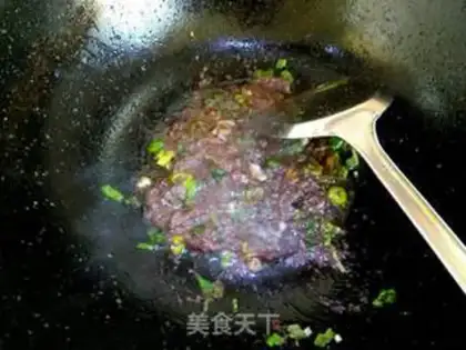 Make Shrimp sauce and peanuts step 5