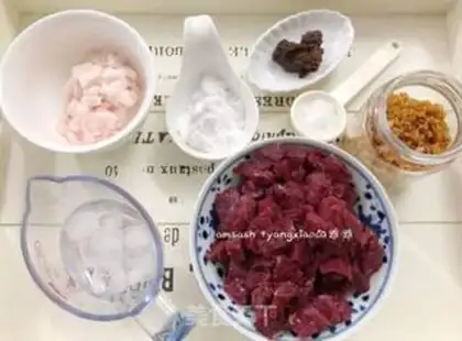 Make Homemade beefballs step 0